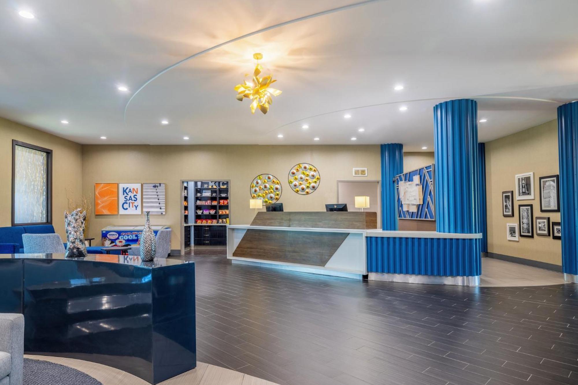 Holiday Inn Express & Suites Kansas City Airport By Ihg Ngoại thất bức ảnh