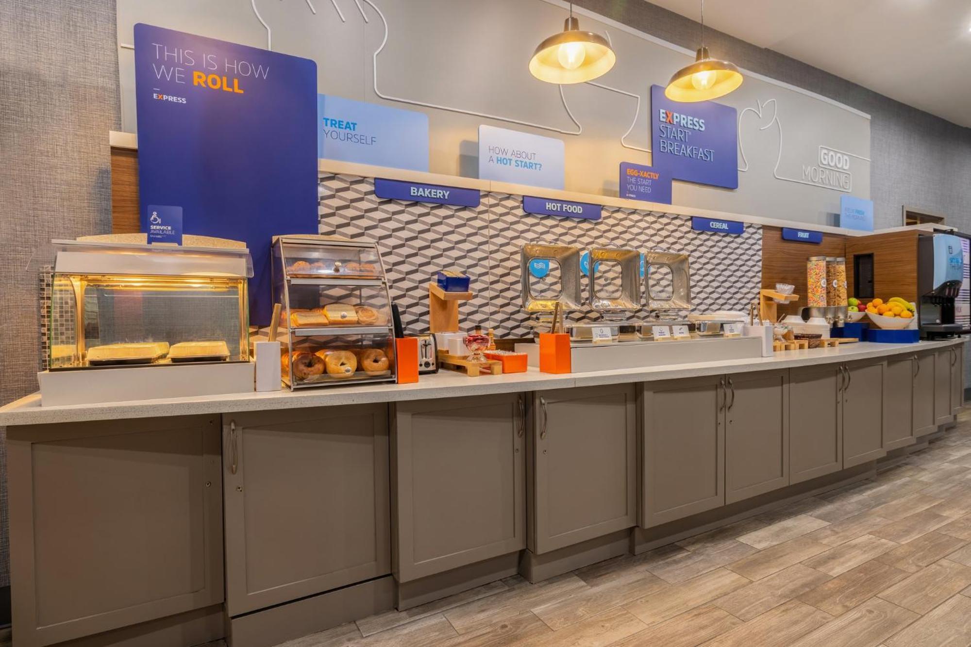 Holiday Inn Express & Suites Kansas City Airport By Ihg Ngoại thất bức ảnh