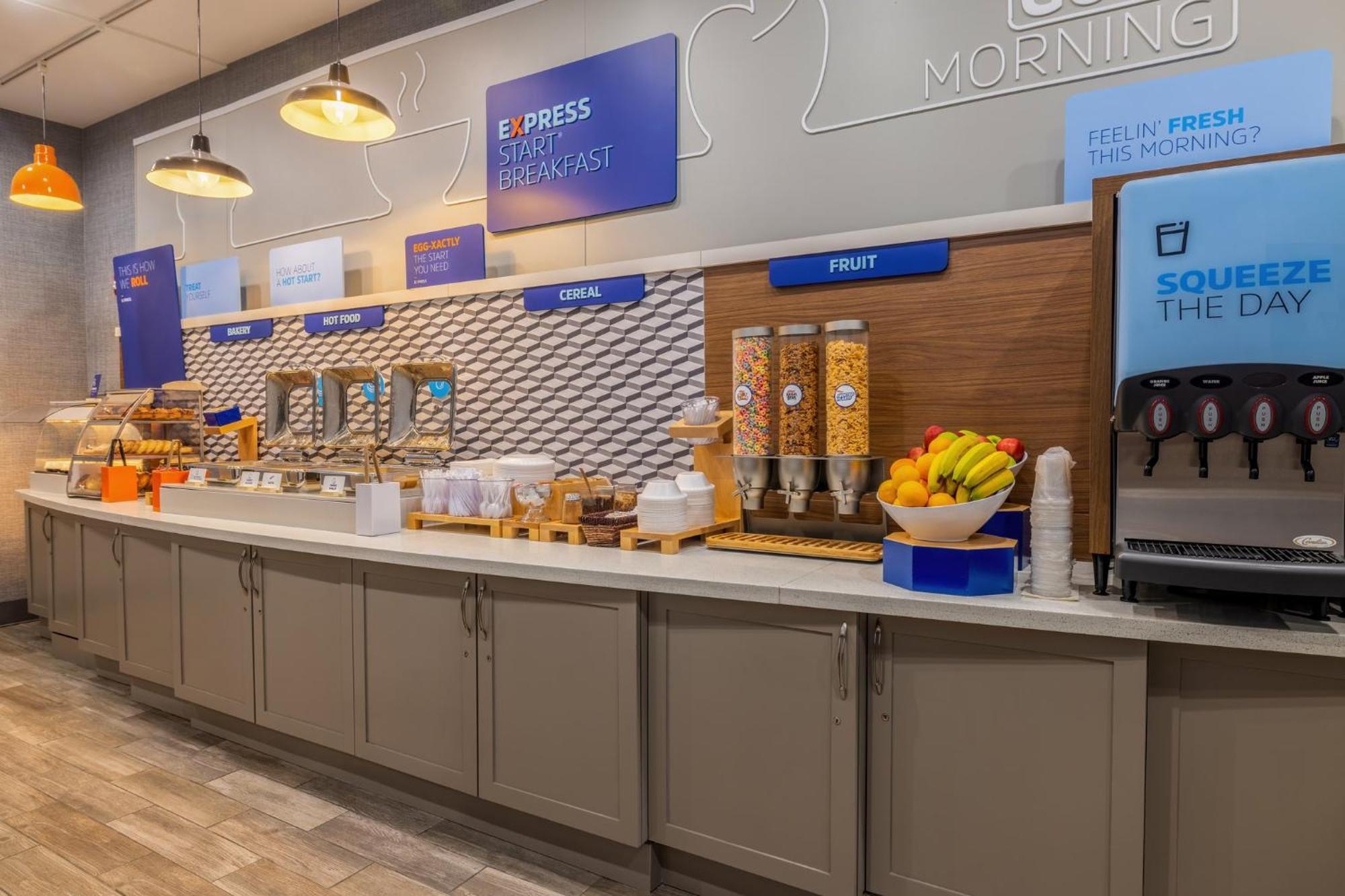 Holiday Inn Express & Suites Kansas City Airport By Ihg Ngoại thất bức ảnh